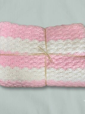 Handmade Crochet Pink White Shell Stitch Afghan Blanket